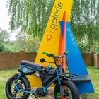 Lil Buddy E-Bike vor einer Stehle in Ribnitz