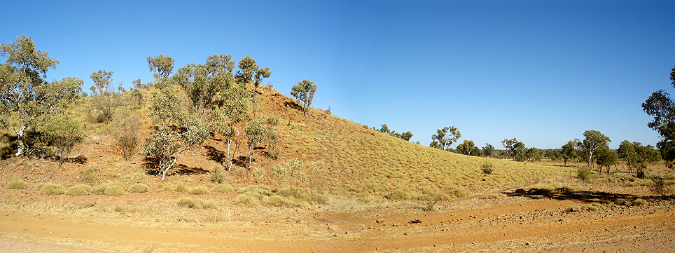 Lil´ Hill on Tanami Track