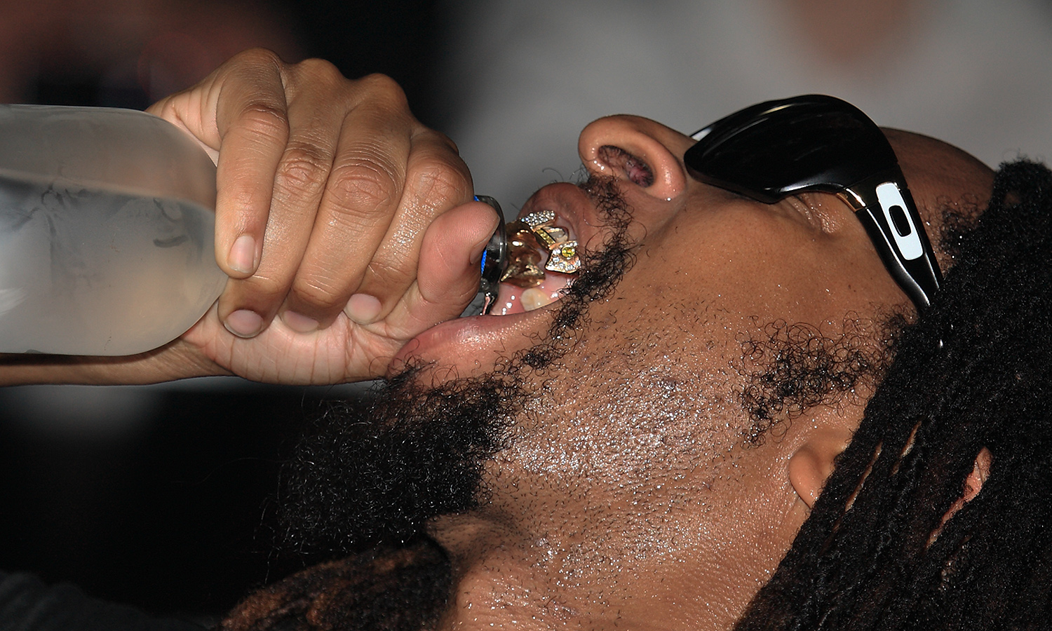 Lil Jon, Brilli und Goldzähne, ein weiteres Markenzeichen
