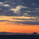 Lilienstein, Elbemorgennegbel und schöne dunkle Wolken...