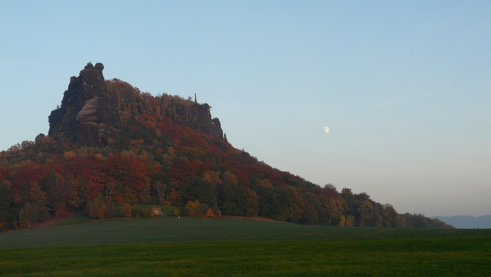 Lilienstein im Elbsandstein bei Waltersdorf