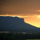 Lilienstein im Morgennebel (Sächsische Schweiz)