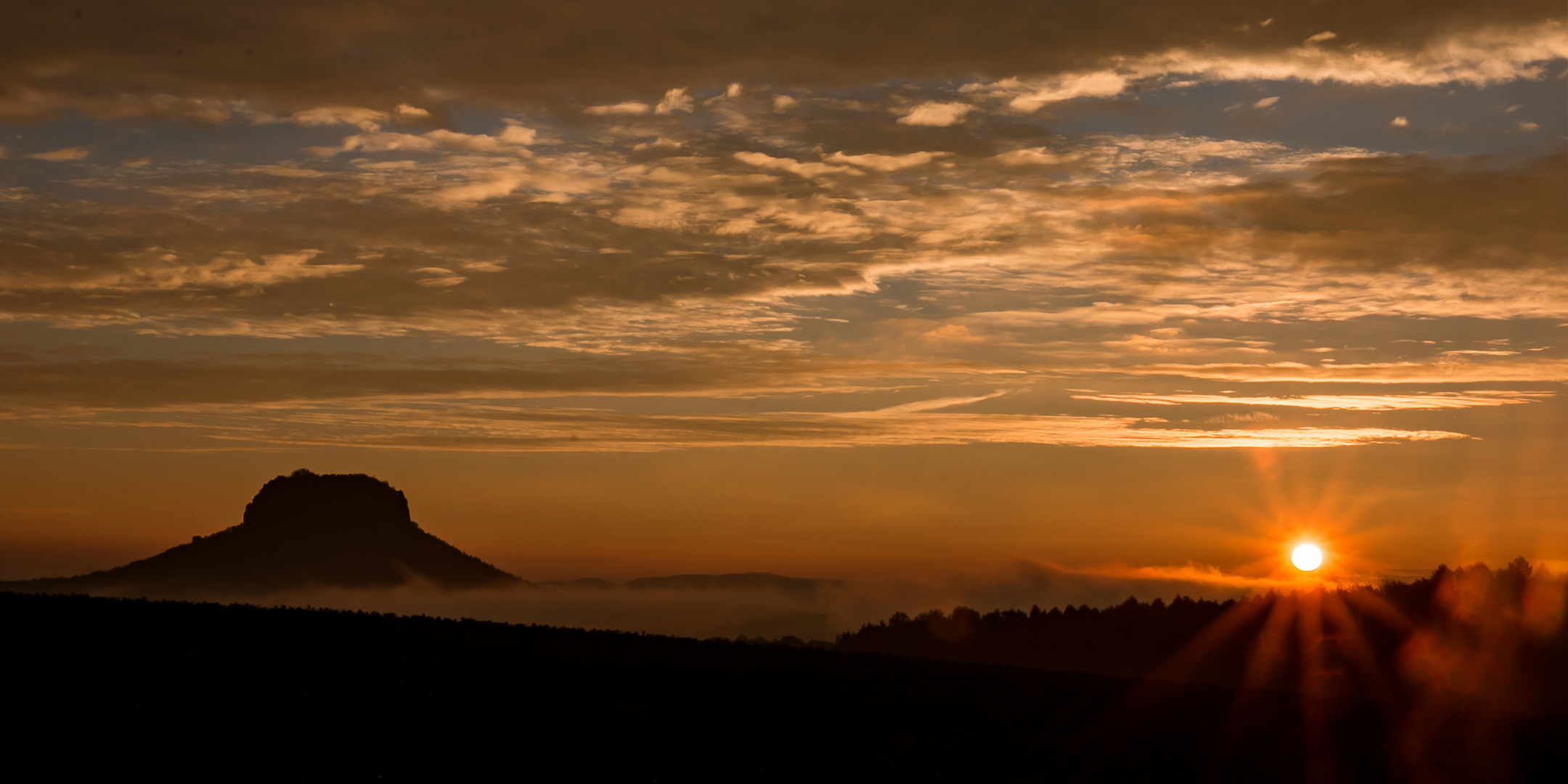 Lilienstein in der Morgensonne