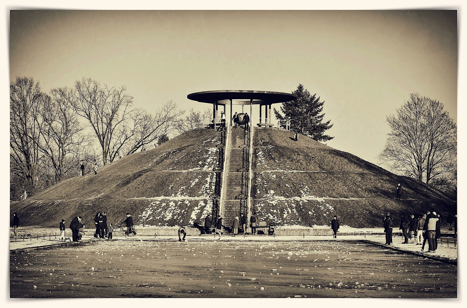 Lilienthaldenkmal im Winter