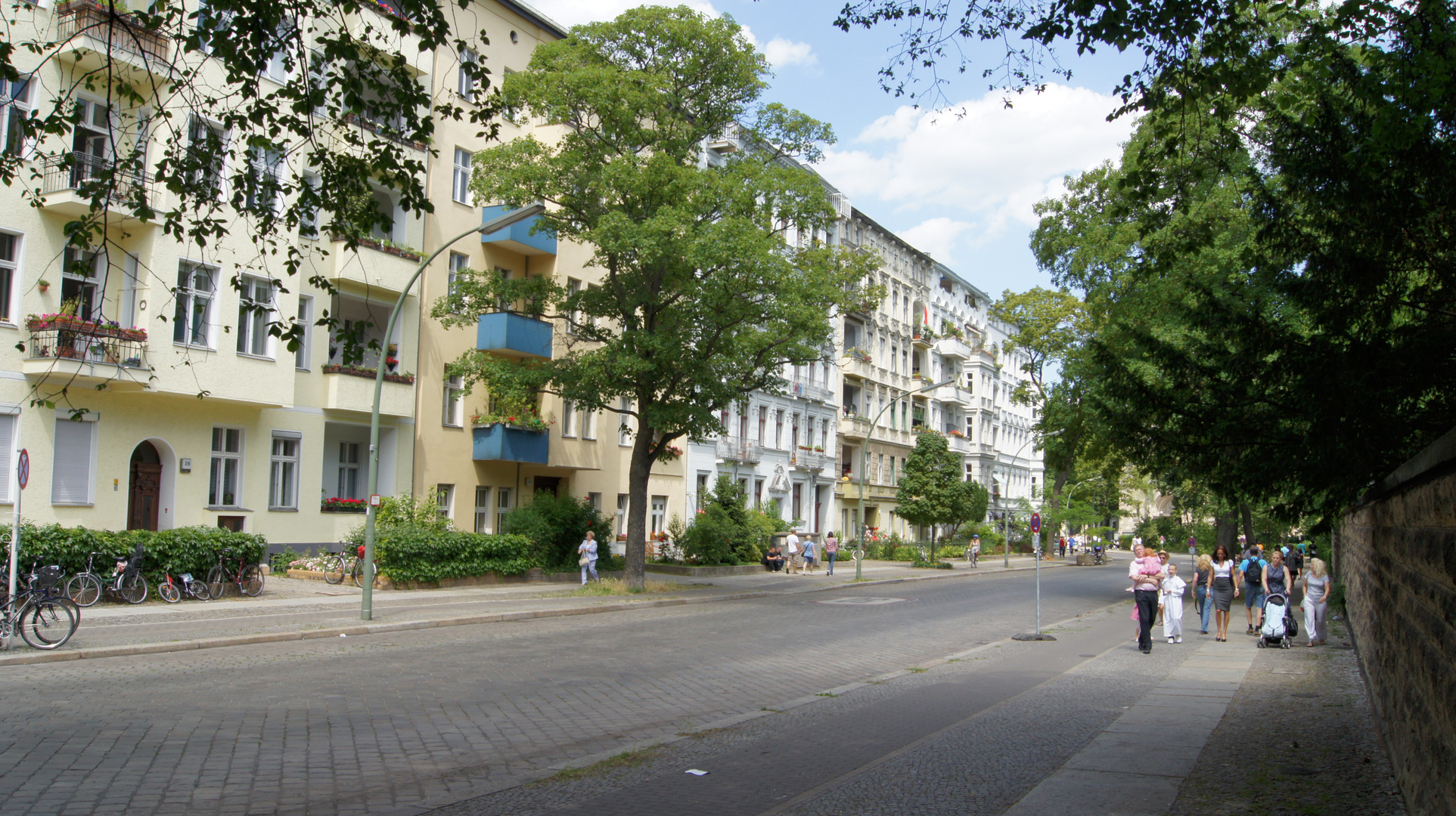 Lilienthalstraße ohne Auto´s !