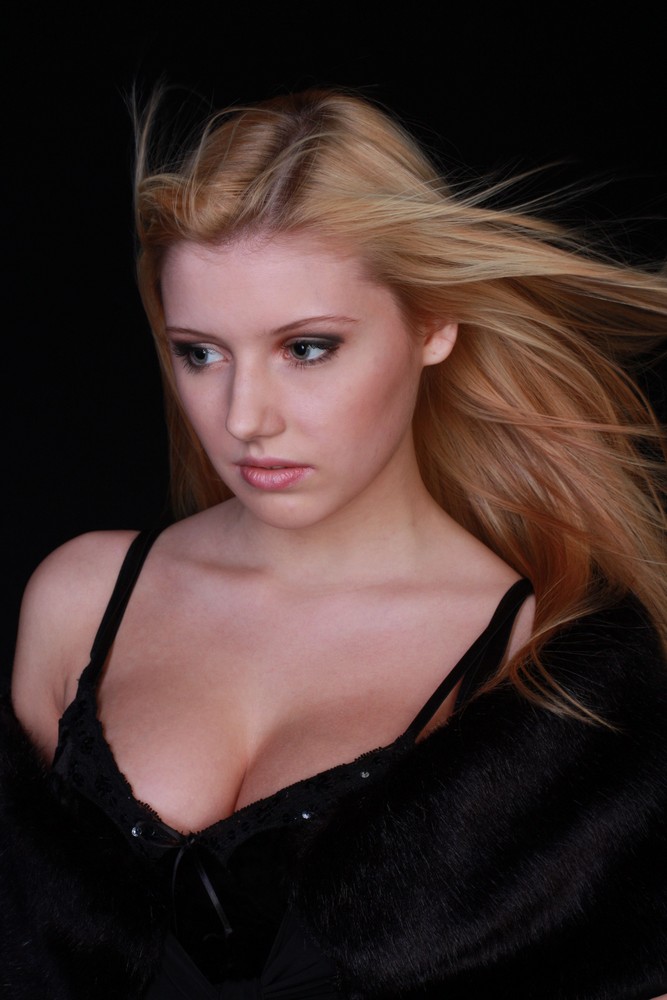 Liliya Foto & Bild | fashion, studio, frauen Bilder auf fotocommunity