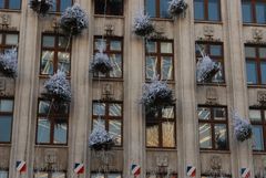 Lille - La Grande roue de Noel_Reflet de roue sur la façade de La Voix du Nord