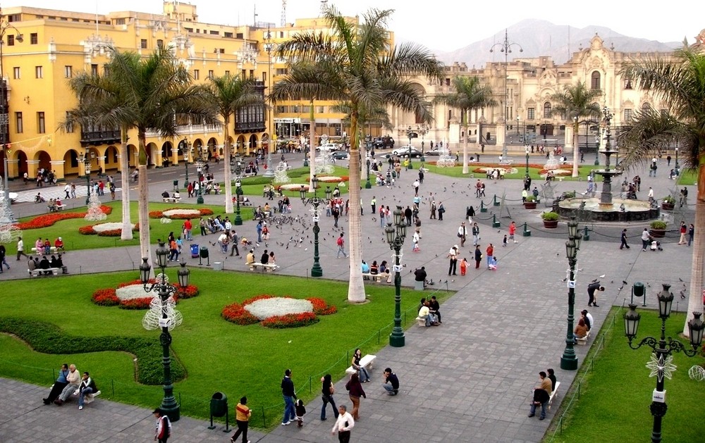 lima sorprendente-plaza mayor