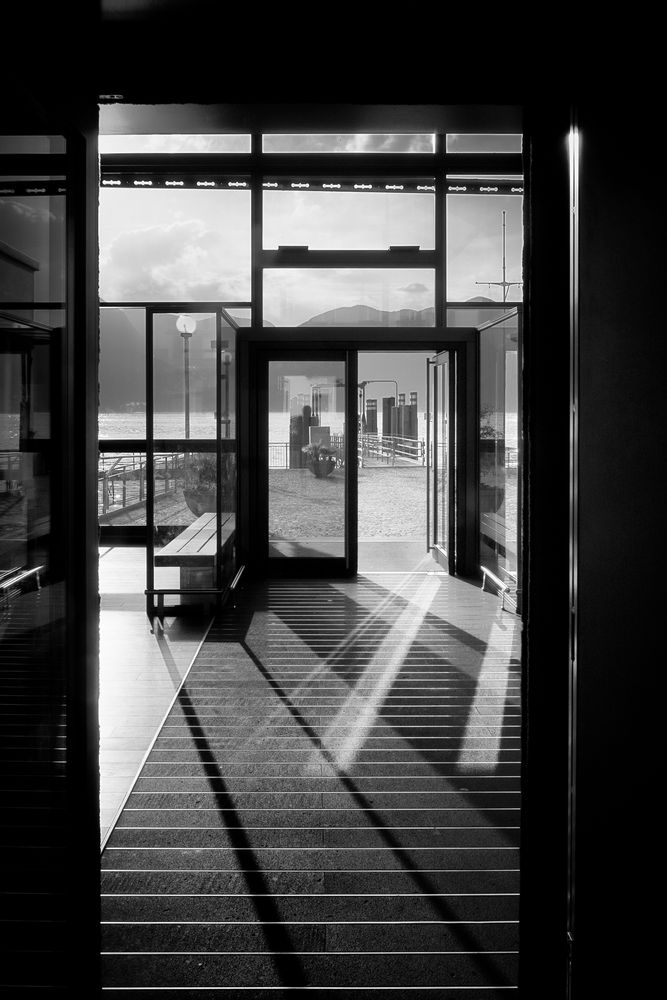 L'imbarcadero di Luino Foto Immagini architetture, paesaggi, laghi e fiumi Foto su L'imbarcadero di Luino Foto Immagini architetture, paesaggi, laghi e fiumi Foto su