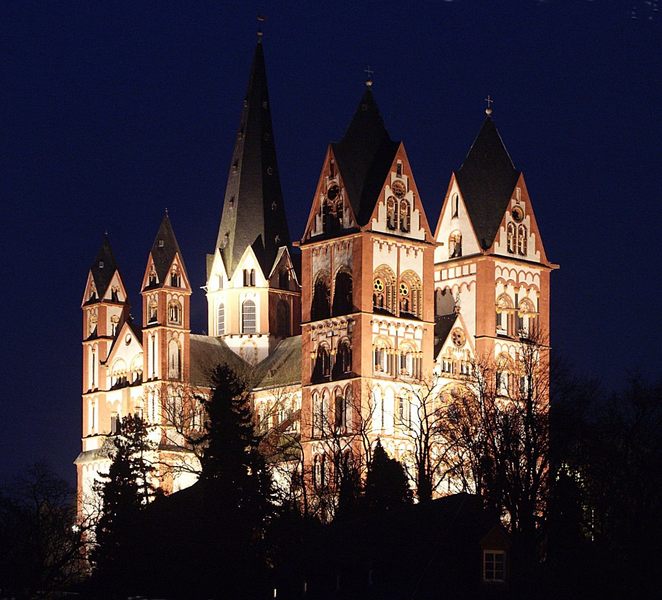 Limburger Dom bei Nacht