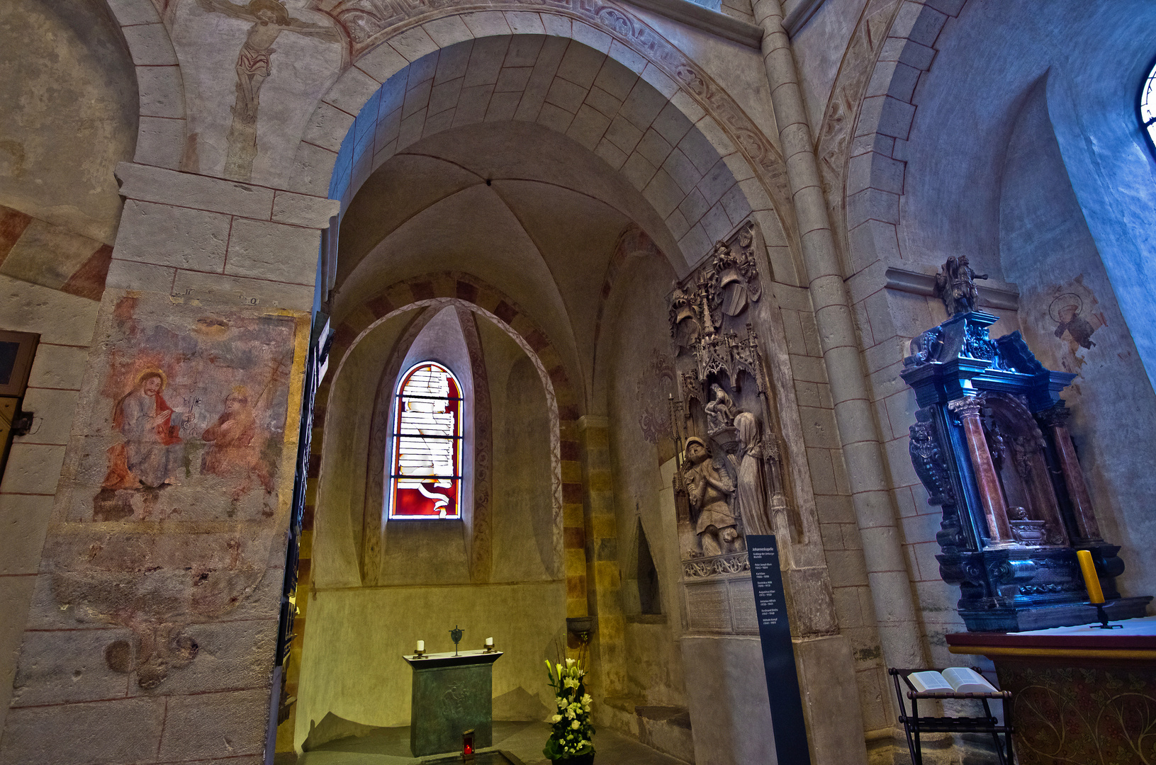 Limburger Dom, Schlüsselübergabe an Petrus