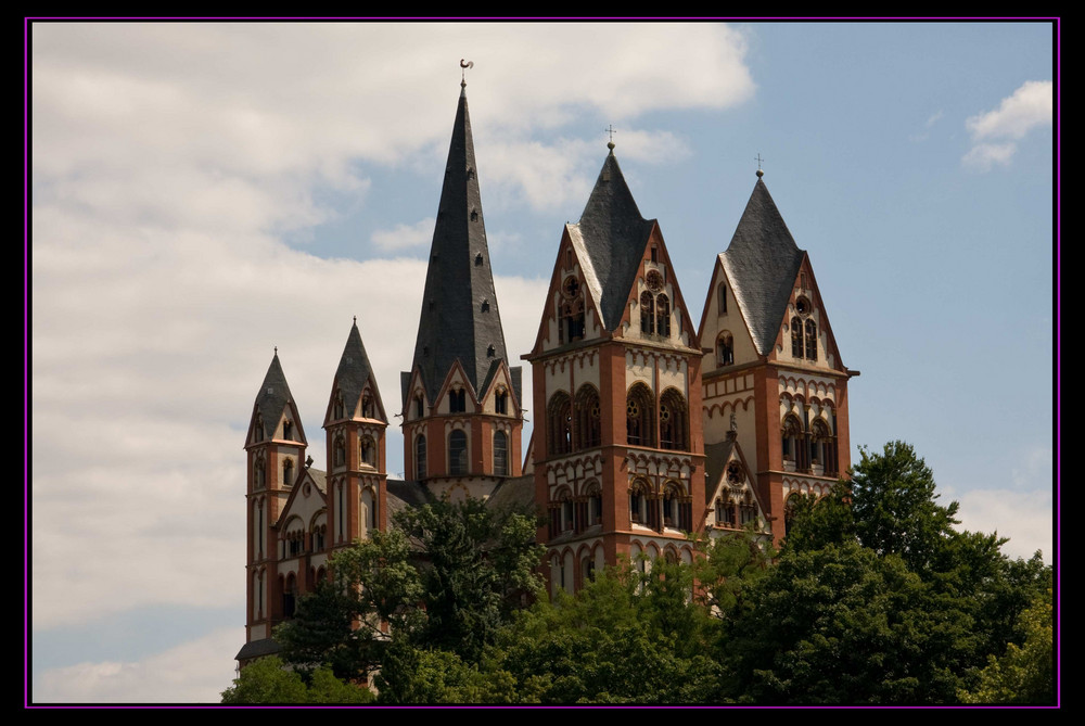 Limburger Dom von der alten Lahnbrücke