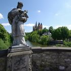 Limburger Dom von der alten Lahnbrücke mit St.Nepomuk