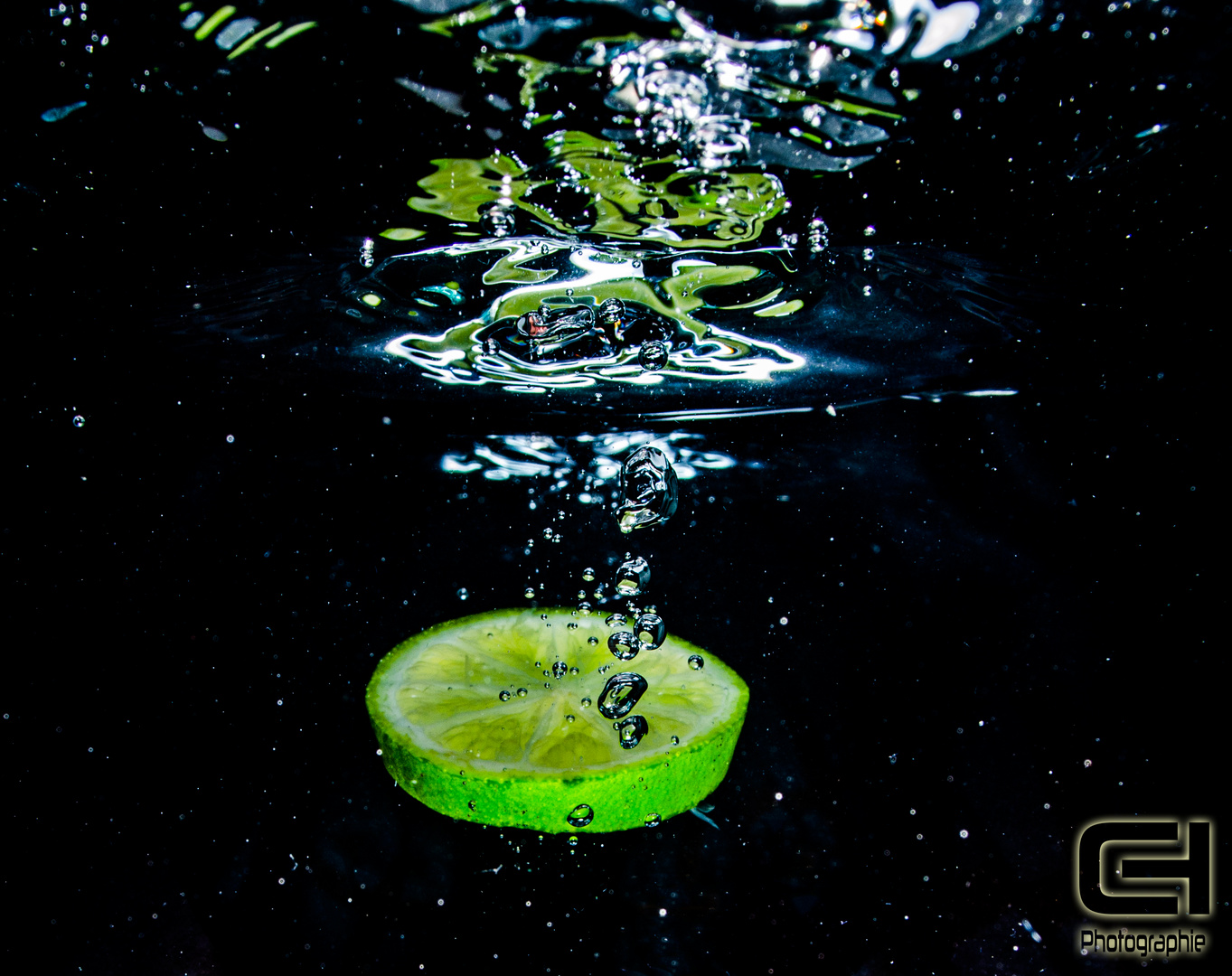 Limette im Wasser