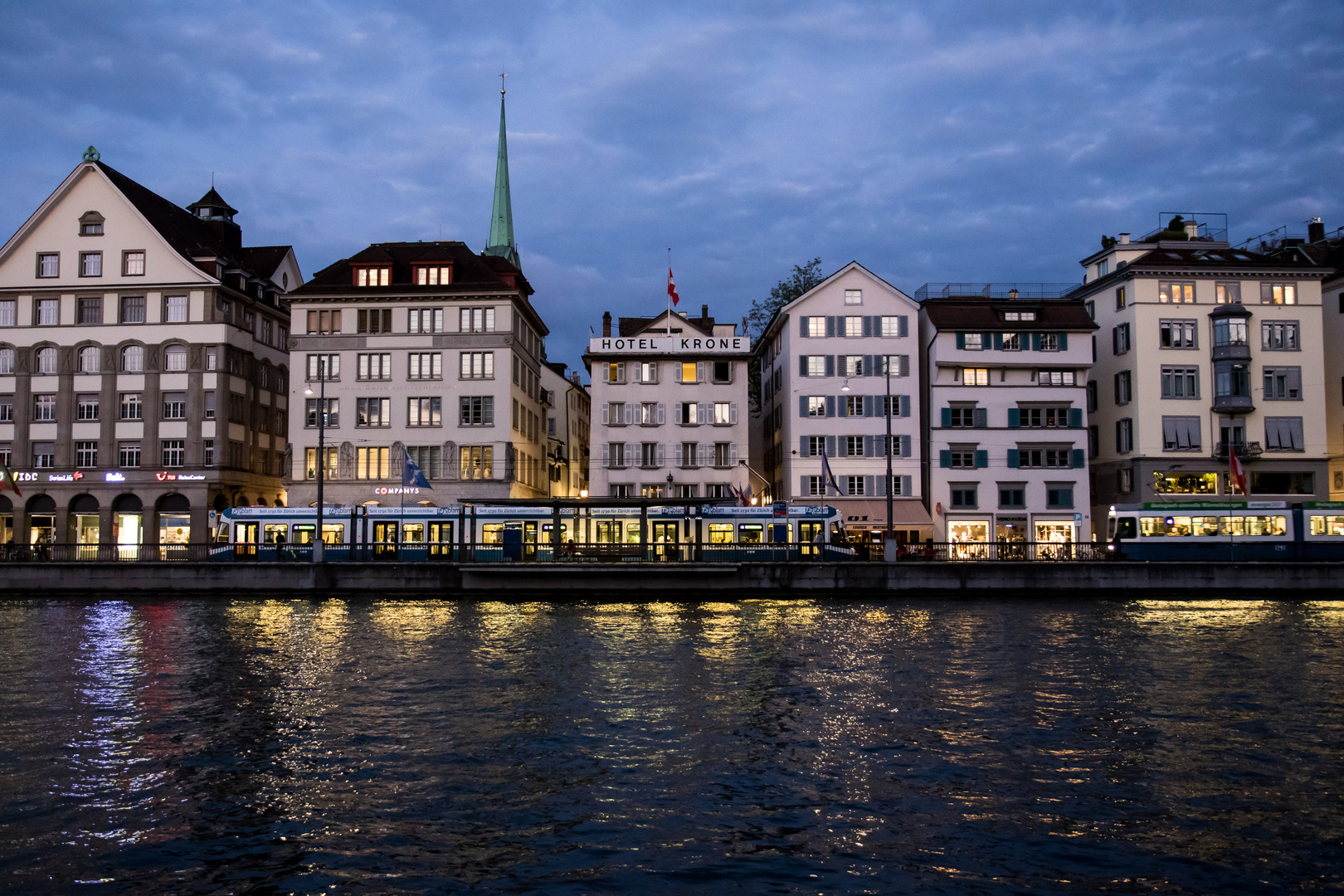 Limmat, Tram und Niederdorf