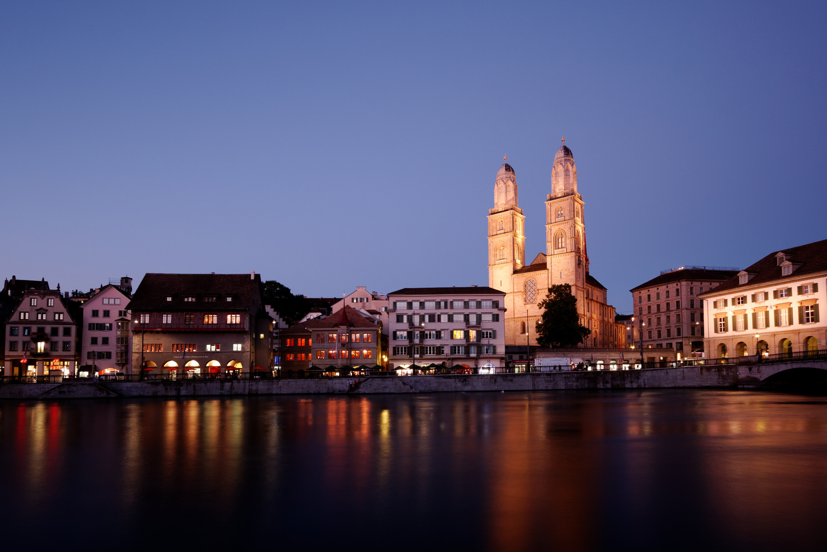 Limmatquai mit Grossmünster