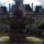 Limoges : L’Hôtel de ville et sa fontaine