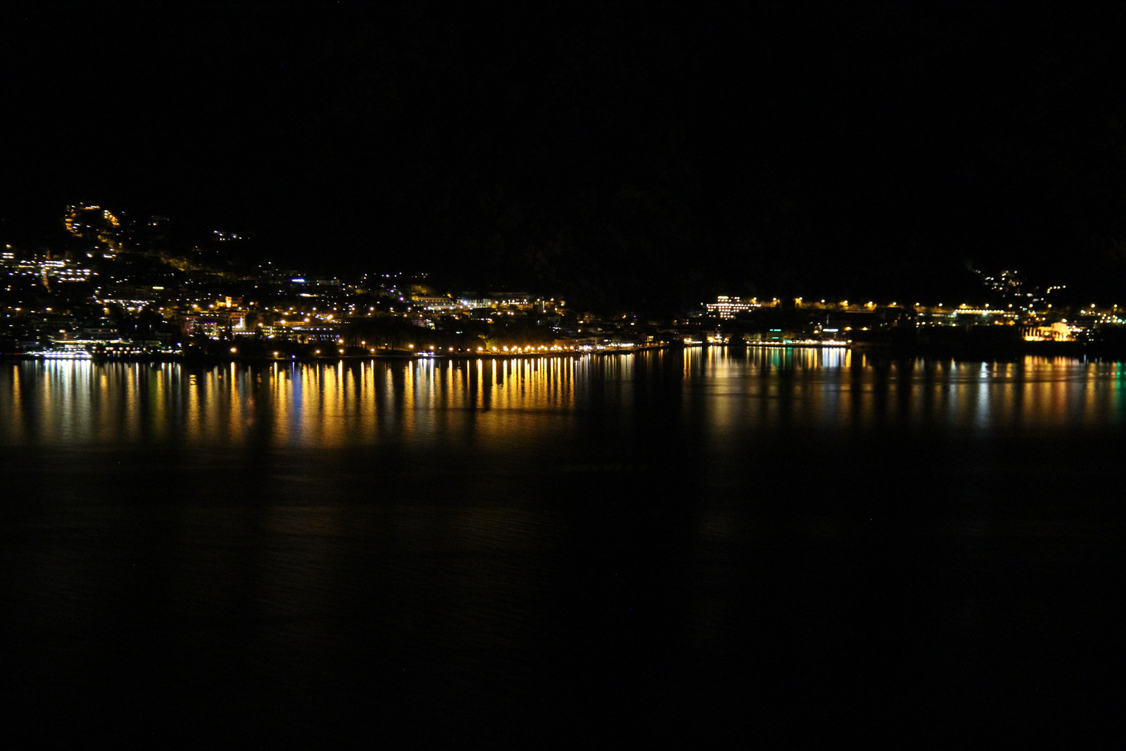 Limone bei Nacht