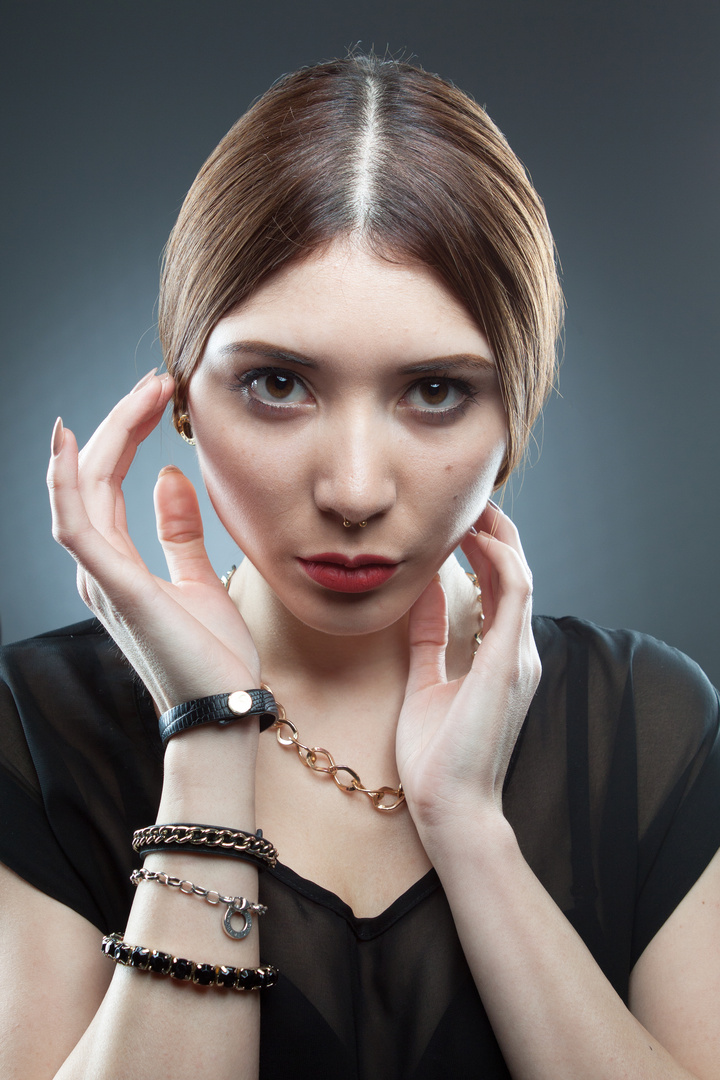 Linda_I Foto & Bild portrait, portrait frauen, studio Bilder auf