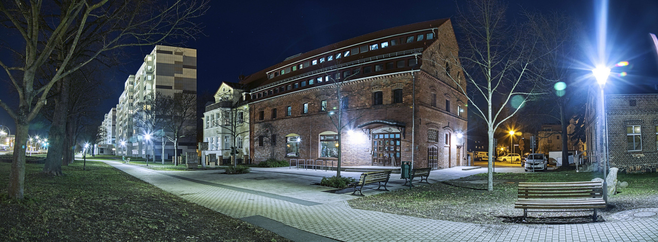 Lindenallee  Bibliothek Schwedt