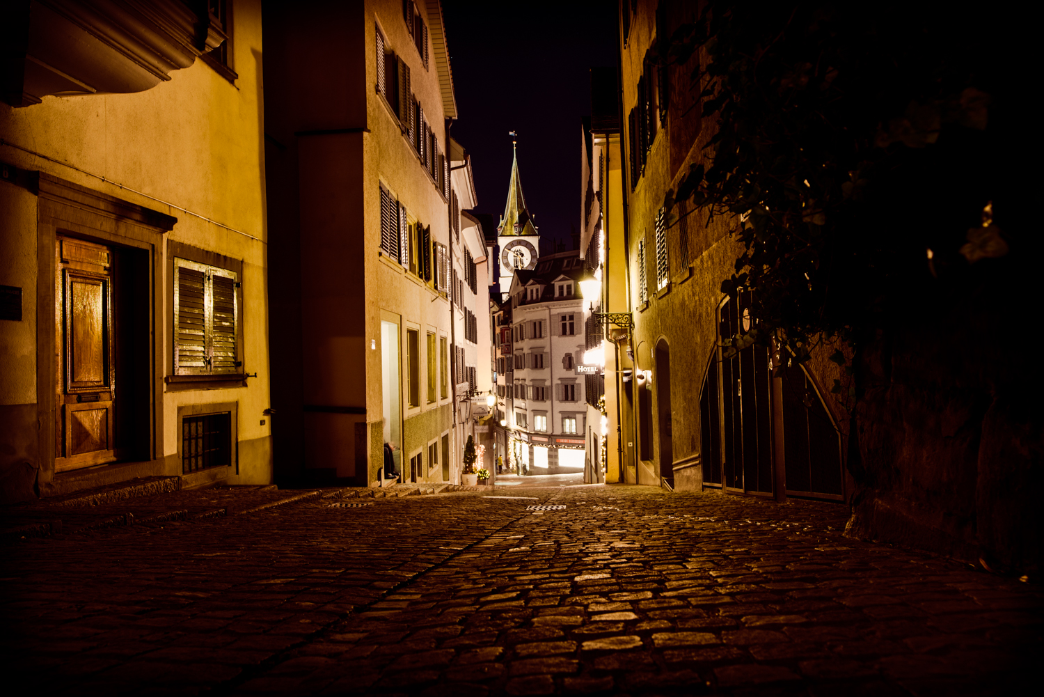 Lindenhof mit St. Peter