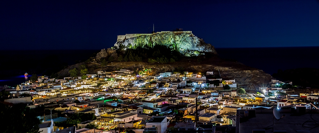 Lindos bei Nacht