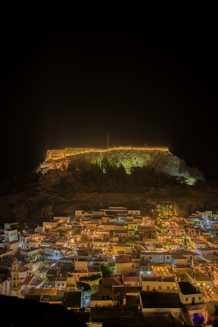 Lindos bei Nacht