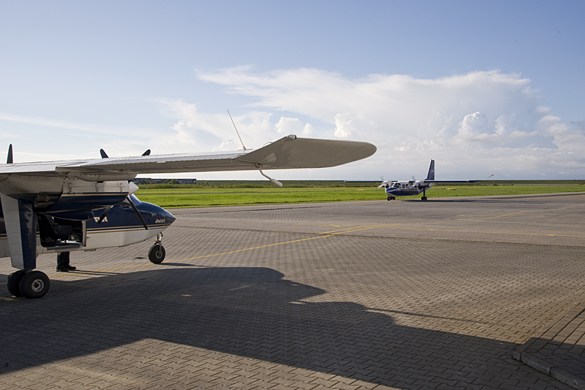 Linie - BN-2 Islander