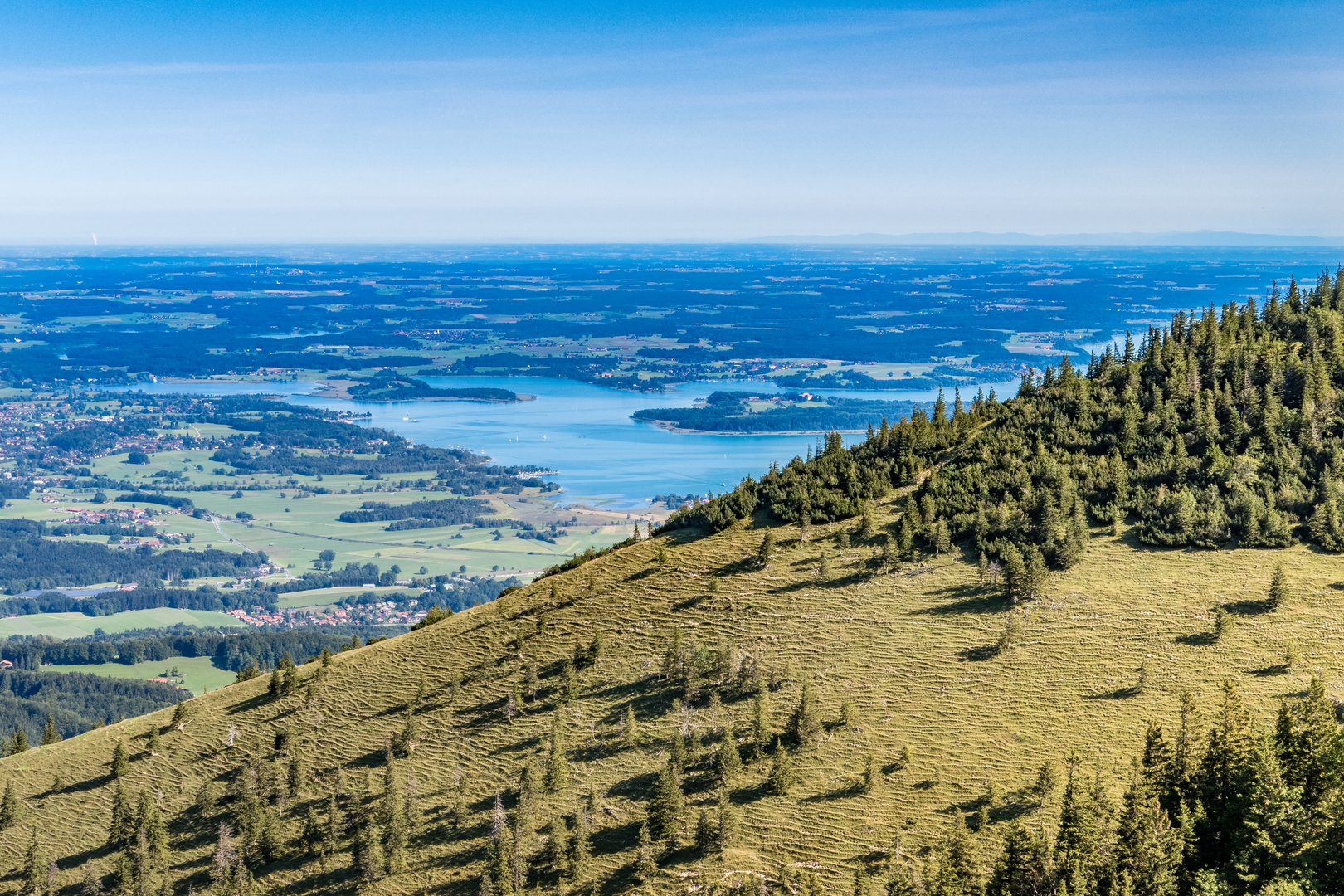 Linien am Berg