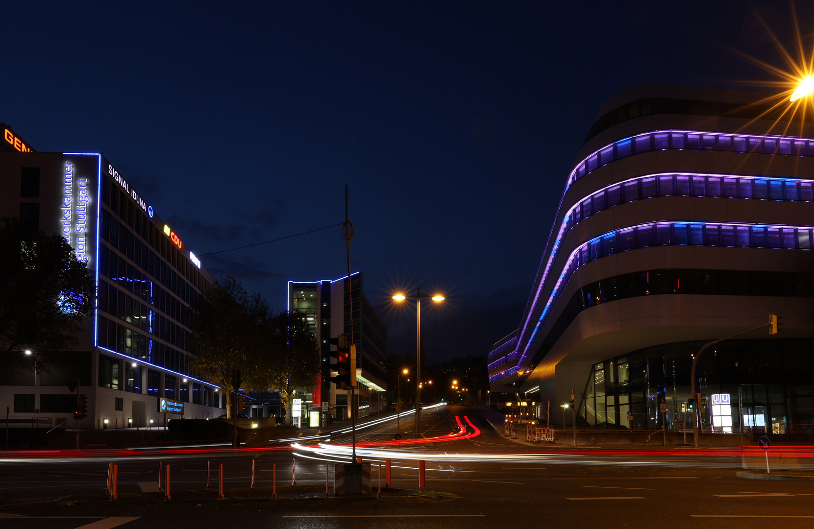 Linien in der Nacht