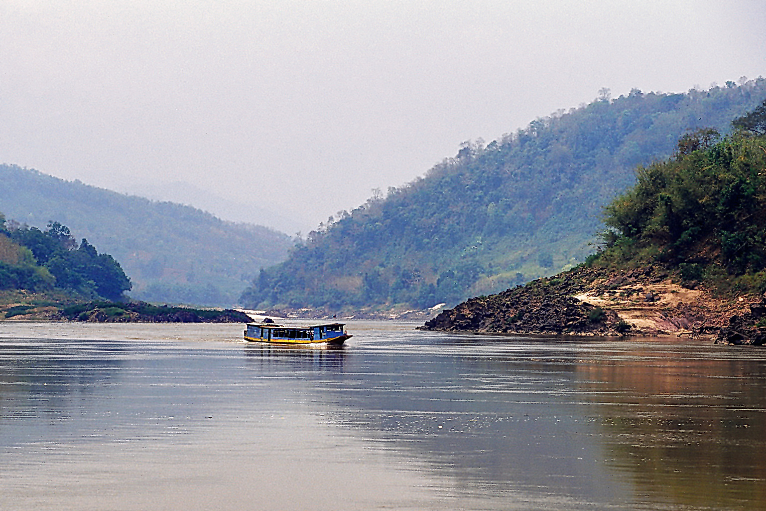 Linienboot auf dem Mekong