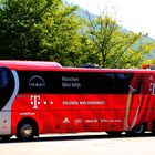 Linienbus Beschriftung  FC Bayern und Telekom