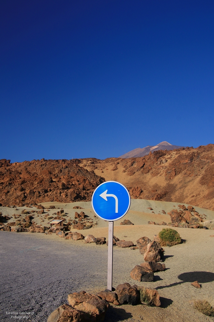 Links geht es zum Teide