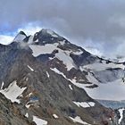 links Zuckerhütl 3507 m, rechts Pfaffenkogel 3366m