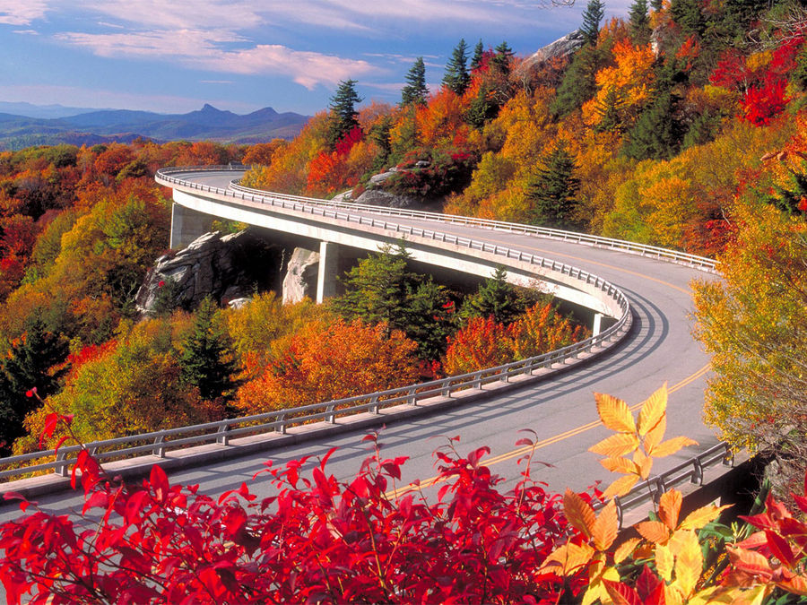 Linn Cove Viaduct, Grandfather Mountain, North Carolina