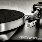 - Linn LP 12 -