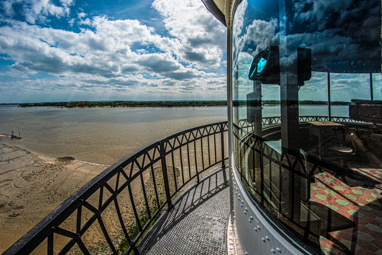 Linsenprojektor im Leuchtturm Wittenbergen