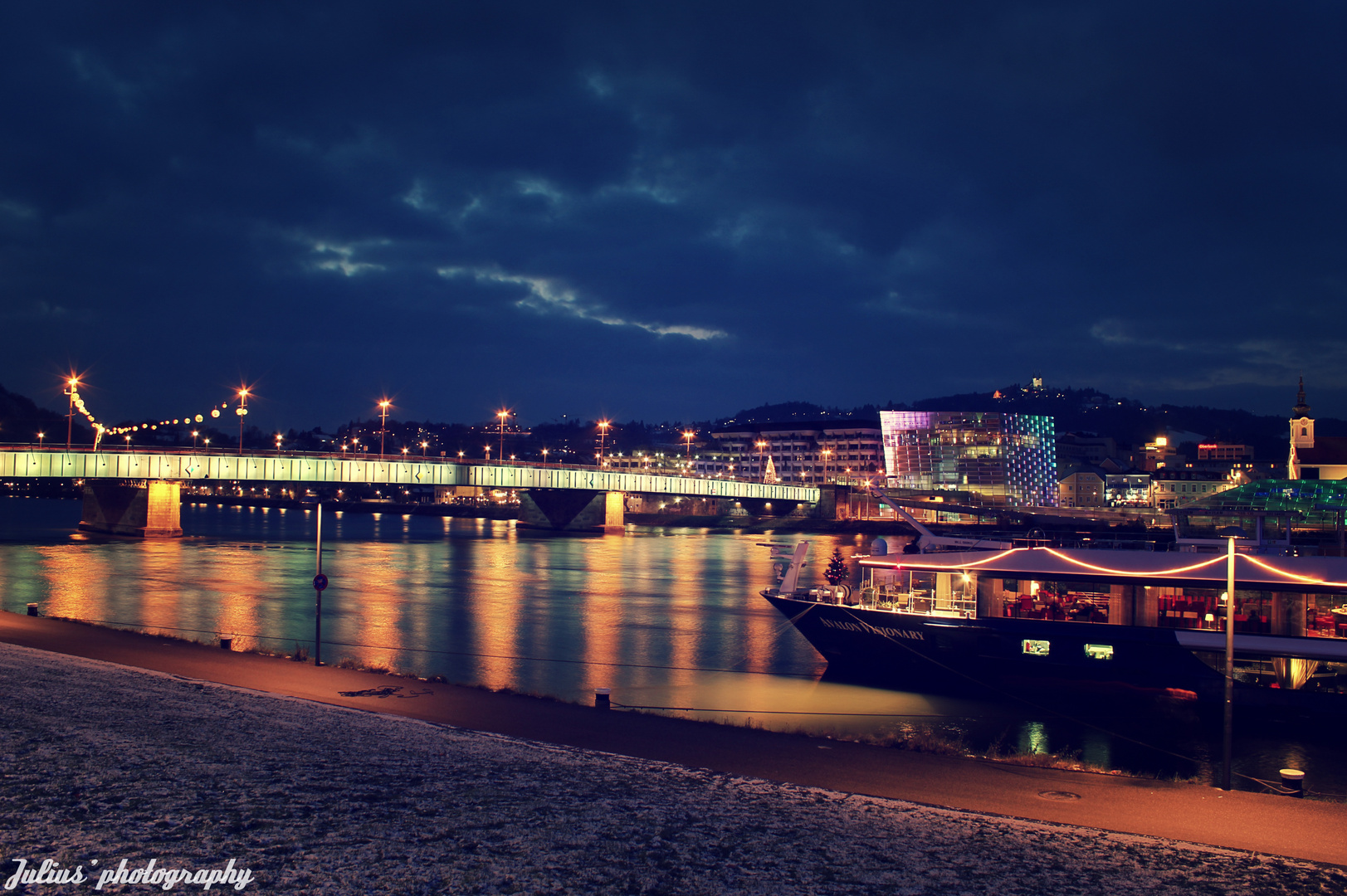 Linz - at Night II Foto & Bild | europe, Österreich, oberösterreich ...
