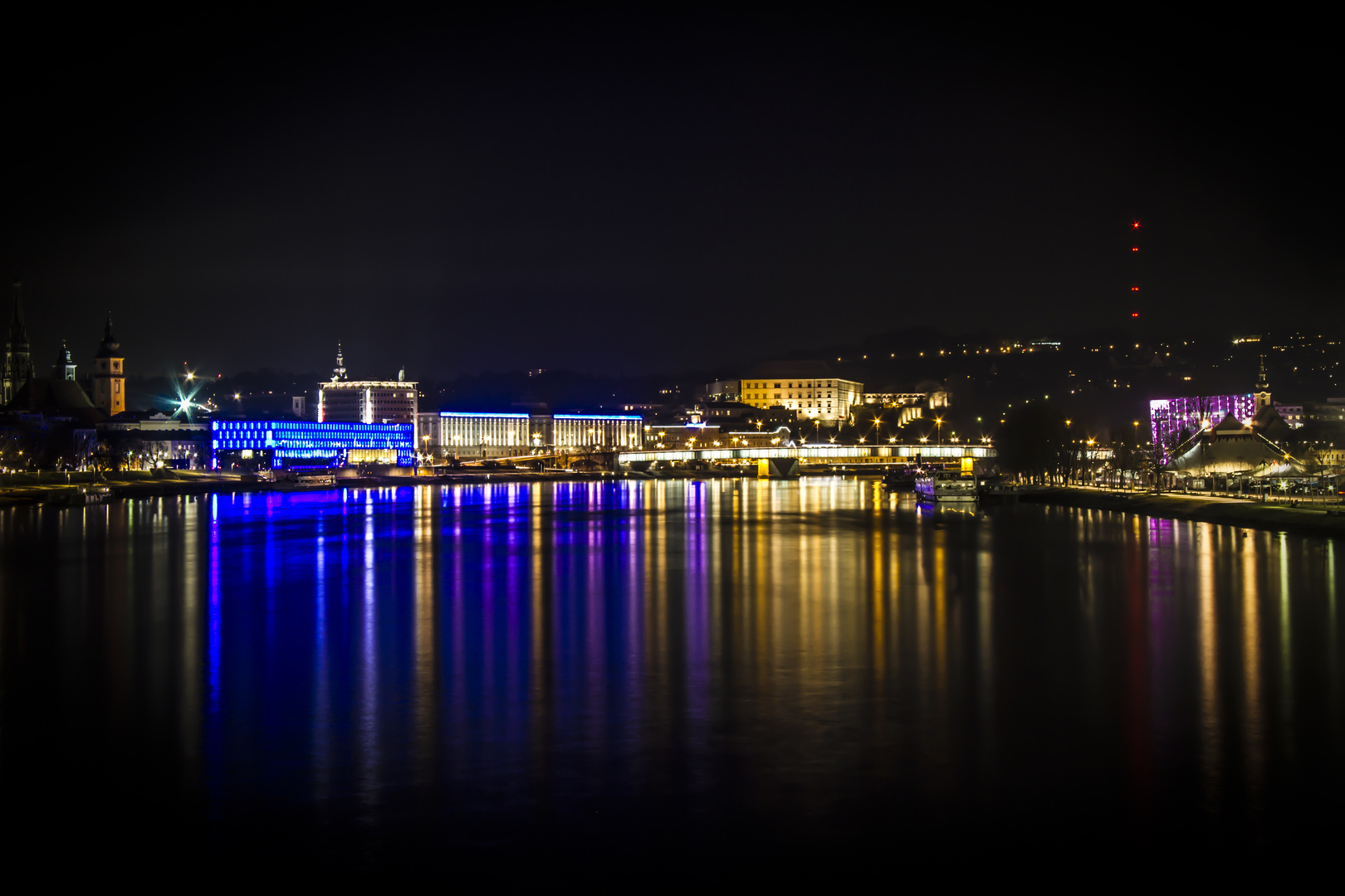 Linz bei Nacht