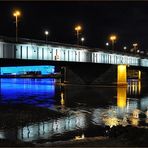 Linz - Nibelungenbrücke mit Lentos