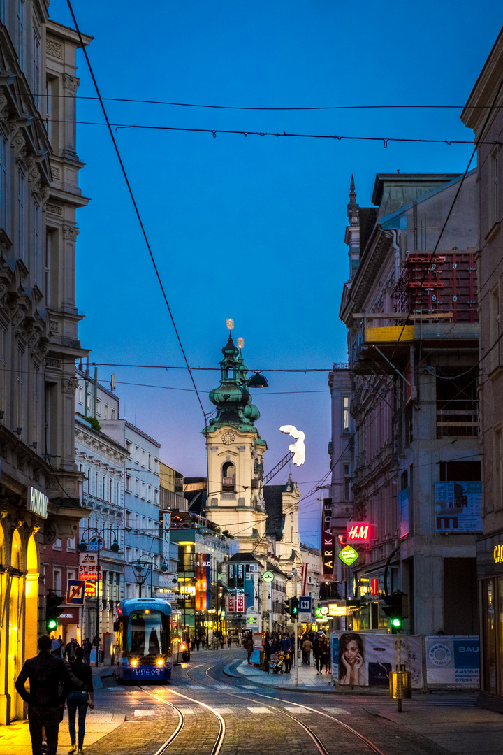 Linz @ Night "Höhenrausch 2016 - Andere Engel"