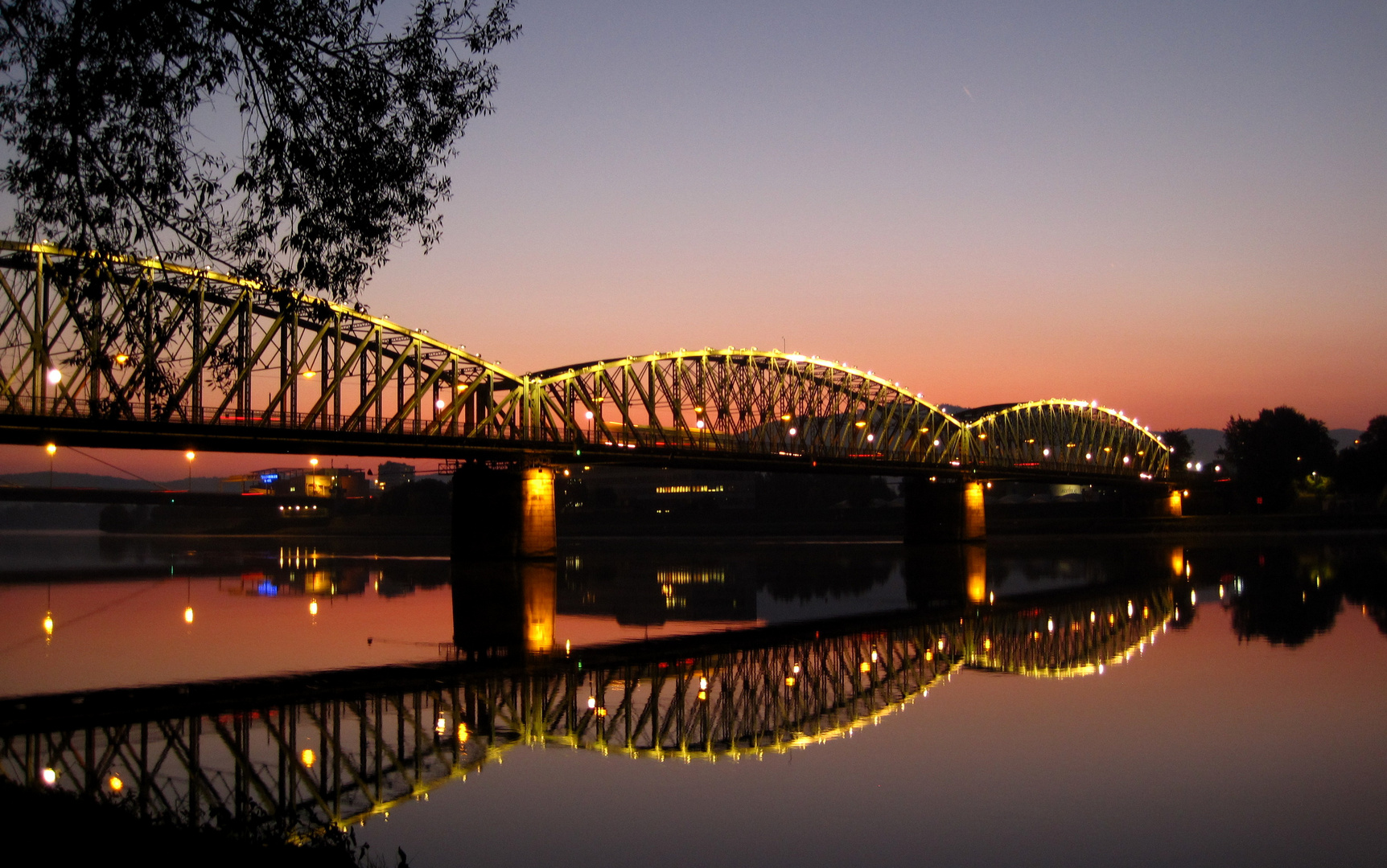 Linzer Eisenbahnbrücke