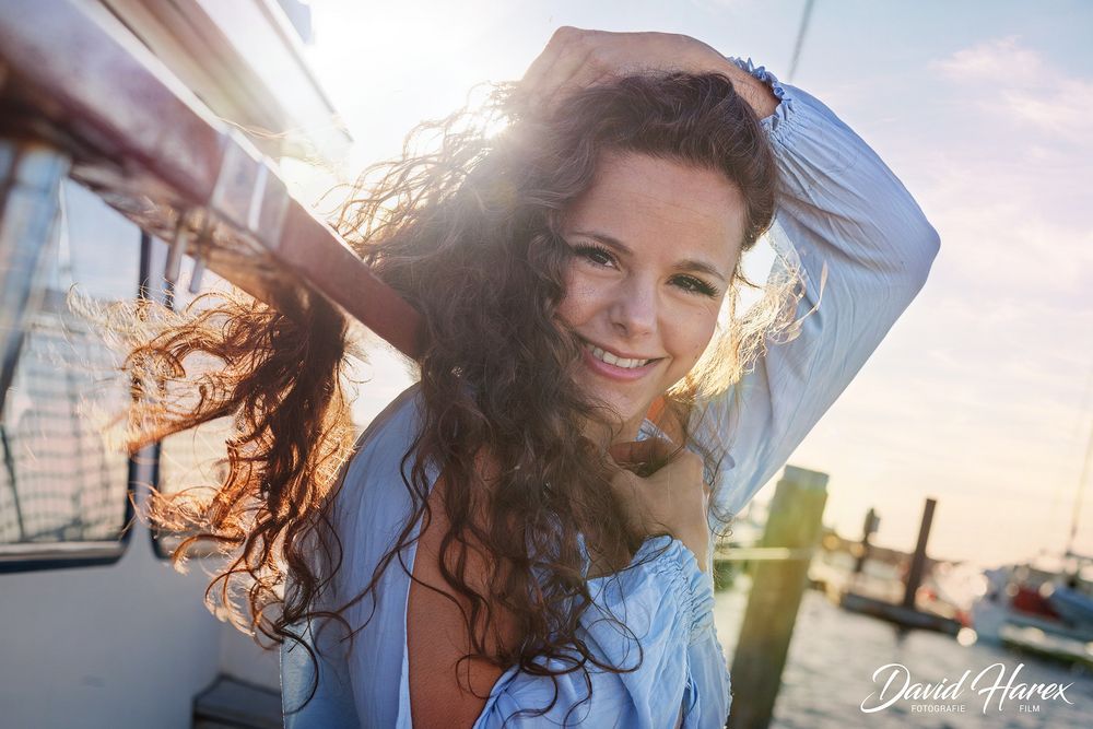 Lisa am Strand von Warnemünde