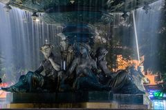 Lisboa by night - Bronzebrunnen