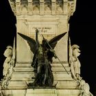 Lisboa by night - Statue
