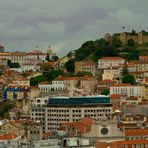 Lisboa con el Castillo de San Jorge en lo alto.