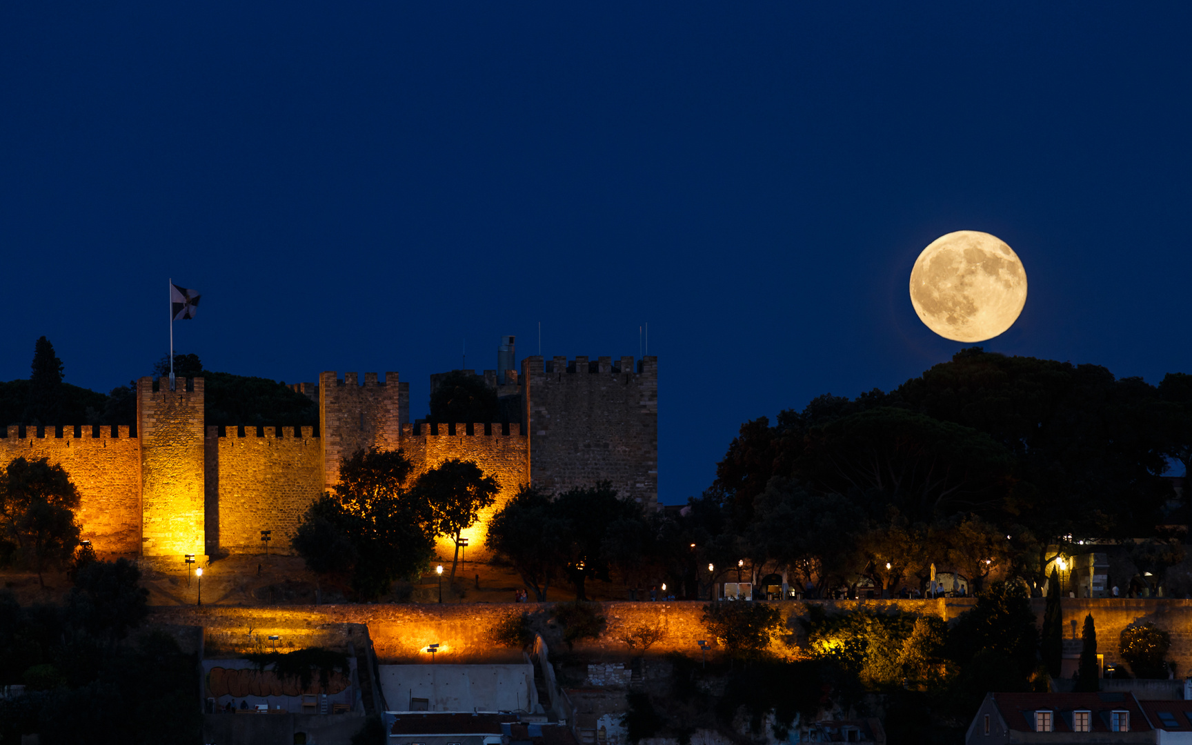 Lisboa Full Moon