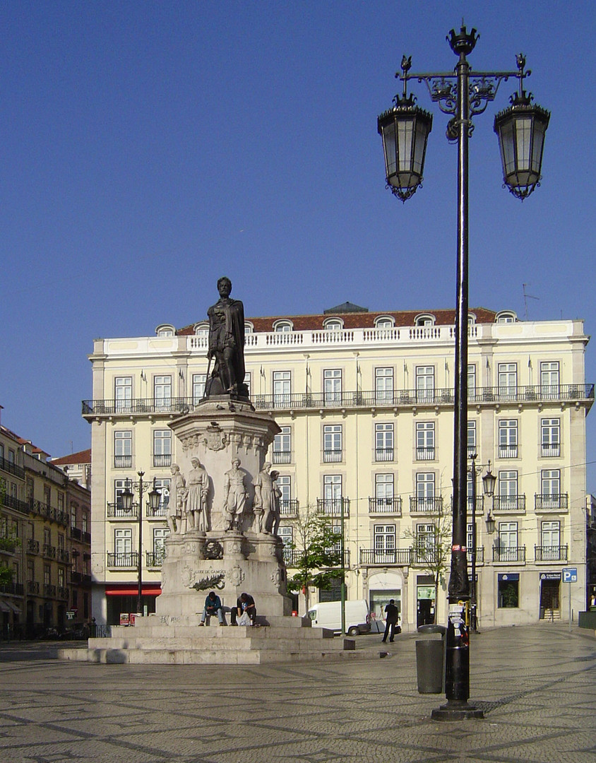 Lisboa: Largo Luís Vaz de Camões