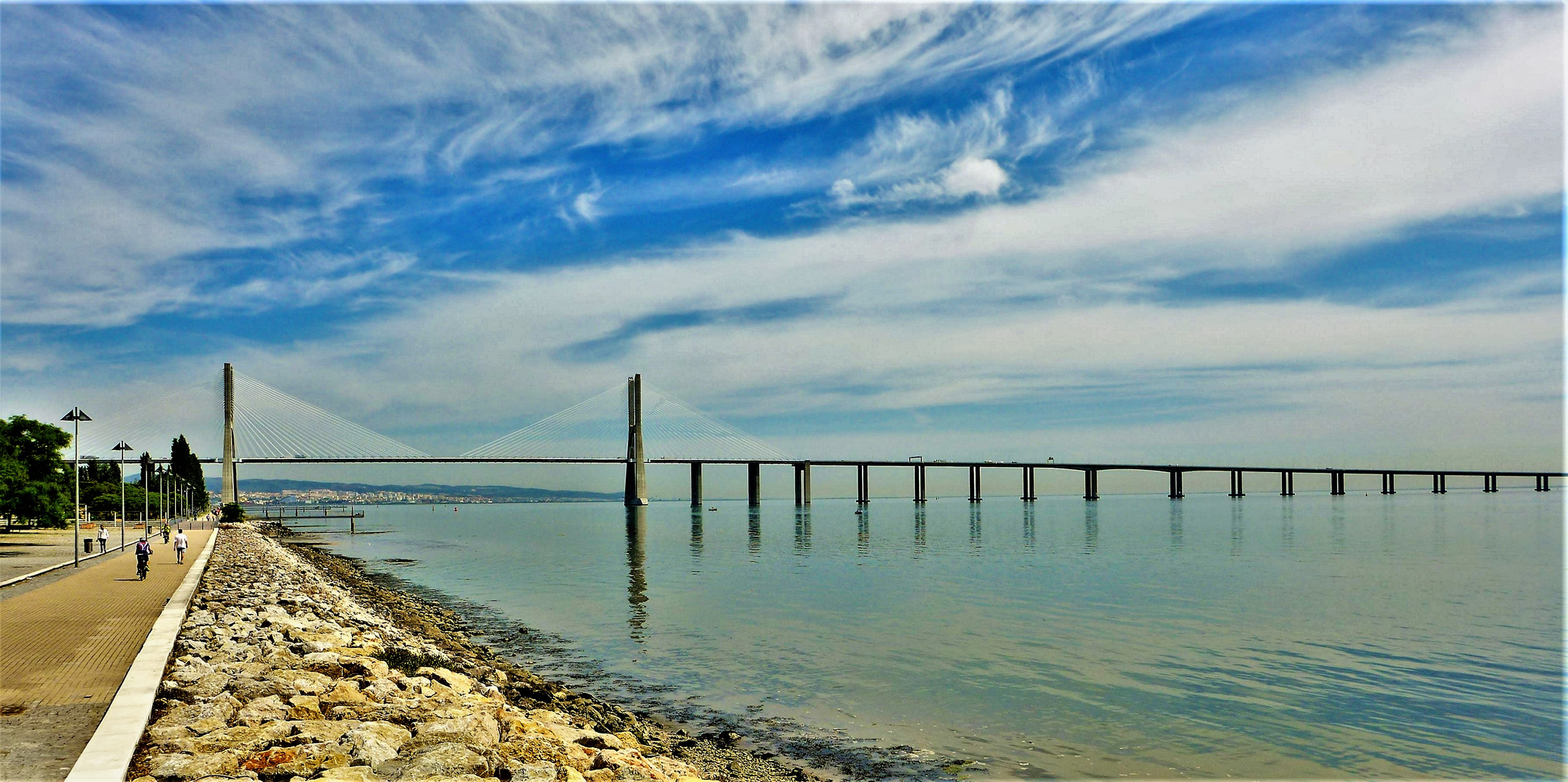 Lisbon, Sunday morning