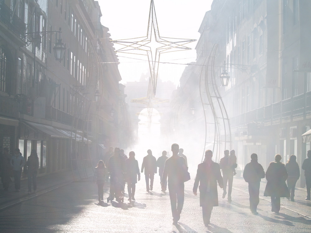 Lisbona: nebbia al Rossio